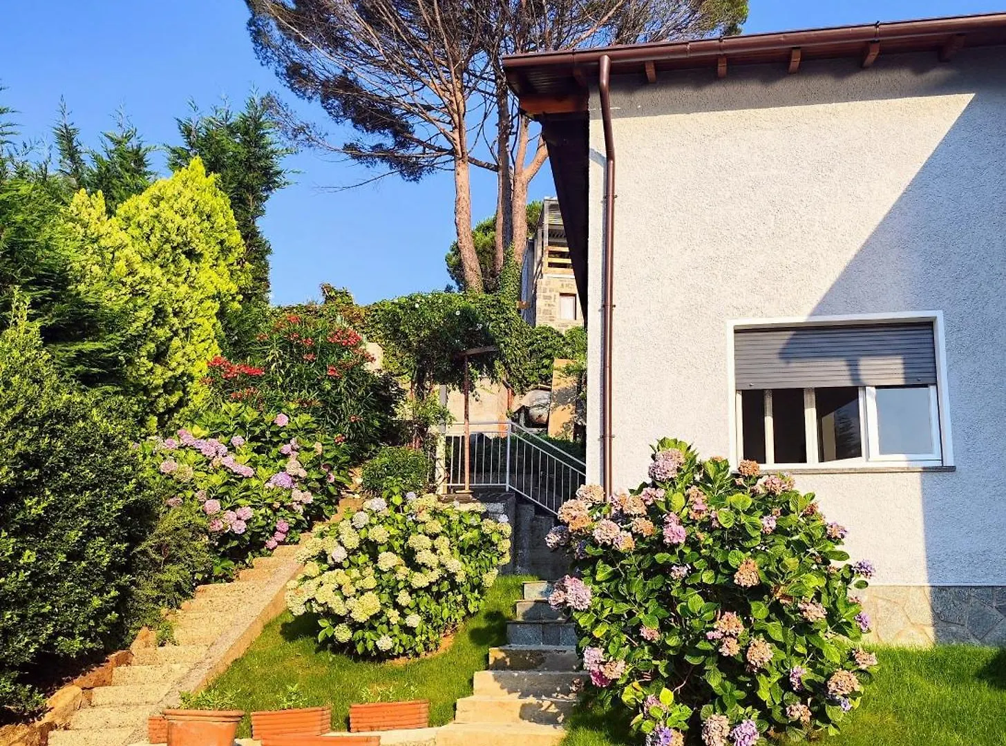Laguna Blu - Villa Da Sogno Con Idromassaggio Panoramico Sul Lago Di Como Colico